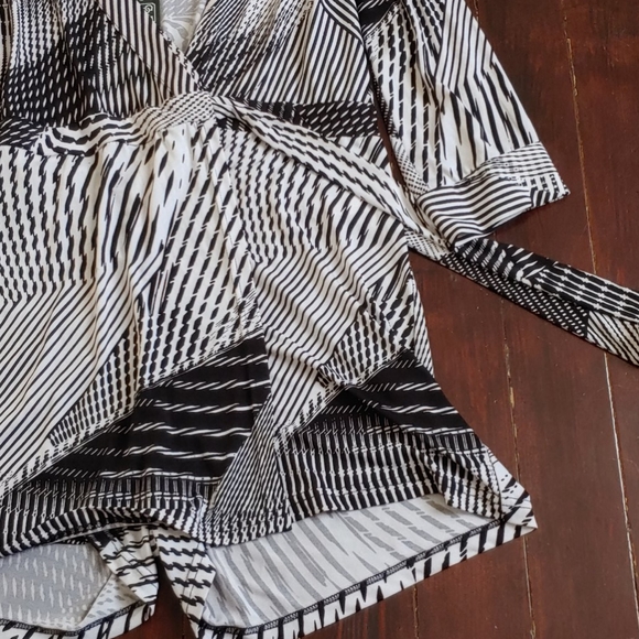 Patterned Wrap Romper - Picture 2 of 3